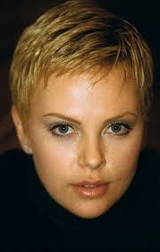 Lori Edinger's Instagram, Twitter & Facebook