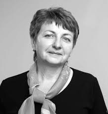 LETOŠNÍ SVATOVÁCLAVSKÉ HODY POD VEDENÍM STÁRKŮ NELY VLKOVÉ A JOŽKY SLEZÁKA  SE V KRÁSNÉM SLUNEČNÉM POČASÍ SKUTE