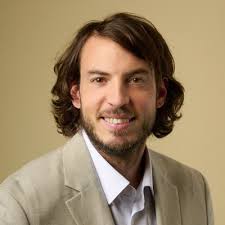 Ha empezado en un nuevo puesto de Finance Director en Textron Specialized  Vehicles