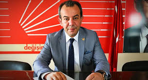 2019 yerel seçimlerinde cumhuriyet halk partisinden (chp) bolu belediye başkanlığına seçildi. Bolu Belediye Baskani Tanju Ozcan Hakkinda Sorusturma Baslatildi Politika Haber