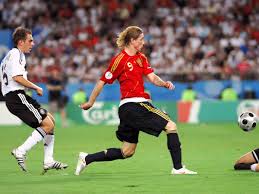 Italien, eine begegnung die es bei einer em neben heute noch zweimal gab. Fernando Torres Dfb Und Lahm Schreck Der Em 2008 Macht Schluss