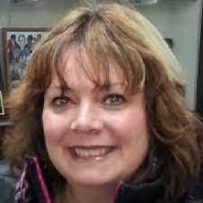 Stephanie Dilling's Instagram, Twitter & Facebook