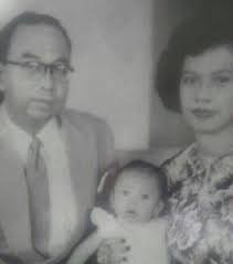 (15 jan 1976) the body of prime minister tun abdul razak arrives from london where he had been receiving medical treatment. Kisah Tun Rahah