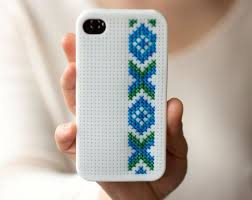 100均diy クロスステッチで スマホケース を作ろう キナリノ iphoneケース 手作り 100均 diy ハンドメイド 雑貨