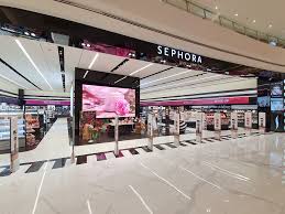 Dünyaca ünlü kozmetik markalarının makyaj malzemeleri, parfüm ve cilt bakım ürünleri çeşitleri sephora'nın eğlenceli ve renkli dünyasında seni bekliyor! Iconsiam Shopping Sephora The World Of Beauty