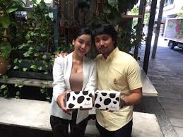 Nadiyah shahab 'confront' dengan ayda jebat. Sunshine Kelly Beauty Fashion Lifestyle Travel Fitness Absolut Chocolat Cake 13 000 Boxes Sold In 3 Days