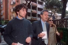 Come osservatore, rutelli esprime il suo giudizio sul voto umbro, il popolo si è allontanato dal centrosinistra. La Grande Famiglia Di Barbara Palombelli E Francesco Rutelli Un Figlio Naturale E Tre Adottivi