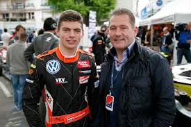 Sein vater machte ihm riesigen druck für verstappen war es auf eine andere art und weise hart. Verstappen Sohn Schon Mit 17 In Die Formel 1 F1