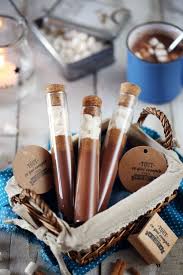 Petites Fioles De Chocolat Chaud A Offrir Chefnini Cadeau Noel Cadeau Fait Maison Idees Cadeaux