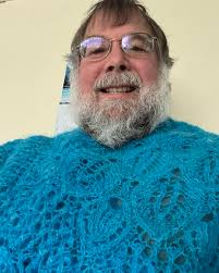 Holbrook shawl with home spun is progressing.  https://www.ravelry.com/patterns/library/holbrook-2