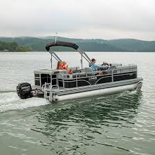 Pontoonfence.com offers a wide range of pontoon fence products from replacement fence paneling, to complete pontoon fence kits. Lowe Ss210 Sport Pontoon Boat Lowe Super Sport Pontoons