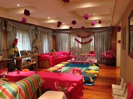 Things To Do At A 16th Birthday Party At Home Hotel Slumber Party Sweet 16 Gifts For A Best Friend Hotel Birthday Parties Girls Slumber Party Hotel Party