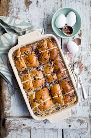 11 Ways To Upgrade Hot Cross Buns For Easter Hot Cross Buns Cross Buns Food