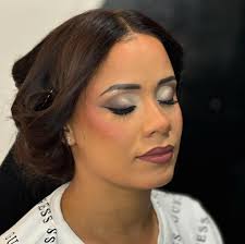 Hermosísima 🤍✨ full glam ✨🤍 • • • • • #katmakeuppr #makeupartist  #prommakeup #puertorico