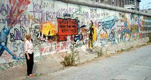 Für kurze zeit mündete die deutsche einheit, die am 3. Bau Der Berliner Mauer 13 August 1961