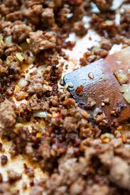 Anders als beim beliebten hokkaido sollten sie die schale beim butternut für die meisten gerichte entfernen, da sie beim kochen nicht so weich wird. Kurbis Hackfleisch Pfanne Mit Feta Super Einfach Kochkarussell