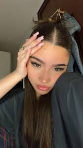 HEY EVERYONE I'M NEWBIE · Max Business School™