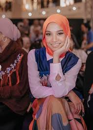 The company pioneered the manufacture of coated abrasives and bonded abrasives in india in addition to the manufacture of. Jualan Tudung Laris Lip Matte Sold Out Nabila Razali Teruja Teroka Dunia Bisnes Nona