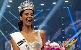 Her birthday, what she did before fame, her family life, fun trivia facts, popularity rankings, and more. Apa Apa