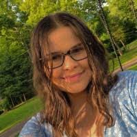 Kim Peay's Instagram, Twitter & Facebook