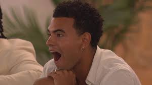 Dumped Love Island star lifts the lid