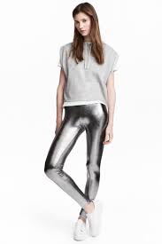 Kaplamali Tayt Gumus Kadin H M Tr Moda Stilleri Taytlar Pantolon