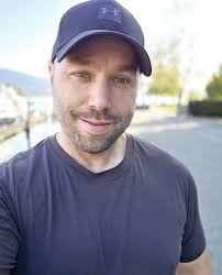 feeling isolated and trapped