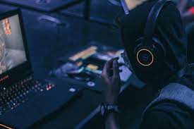 You can also upload and share your favorite gaming laptop wallpapers. Gaming Laptop Pictures Download Free Images On Unsplash