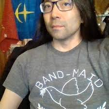 Who else collected the bandanas at the show?