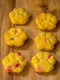 Do not give meat treats or carbohydrate treats such as bread or pasta. Cranberry Pumpkin Dog Treats 12 Tomatoes
