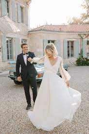 An Influencer S Relaxed French Wedding Near Bordeaux French Wedding Dress Relaxed Wedding Dress French Wedding
