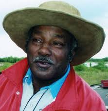 Cleo Hearn, the first Black student to receive a college rodeo scholarship  & founder of the Cowboys of Color Rodeo, has died at 86. He broke barriers  in the arena & beyond —