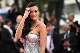 We did not find results for: Le Top Modele Jade Foret Epouse D Arnaud Lagardere Dement Apres Avoir Elle Meme Annonce Son Celibat