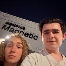 Ezekiel Wright (@zekeandtheremnant) • Instagram photos and videos