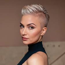 Help me decide the best hairstyle here?