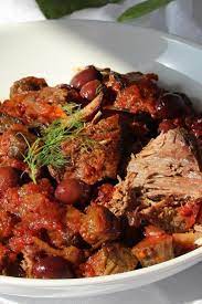 Slow Cooker Mediterranean Beef With Artichokes Excellent Flavors Easy To Assemble An Mediterranean Diet Recipes Healthy Crockpot Recipes Artichoke Recipes