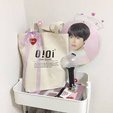 ᴹᴱ ᴱᴬᴿᴬ me eara bts army album map of the soul persona kpop pink merchandise collection collector merch bt21 オタク部屋 うちわ ルームデコレーション