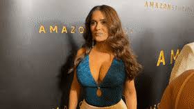 Salma hayek arrives at the 2020 golden globes red carpet in beverly hills. Best Salma Hayek Gifs Gfycat