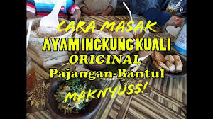 Resep ayam ingkung jawa sebagai masakan tradisional sudah tentu sangat enak dan dapat dinikmati oleh masyarakat indonesia warisan kuliner ini harus kuliner di indonesia terkenal dengan berbagai adat dan salah satunya resep ayam ingkung jawa dimana di khususkan upacara adat. Rahasia Dapur Ayam Ingkung Kuali Pajangan Bantul Kuliner Jogja Youtube
