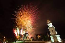 Pagesbusinessestravel and transporttravel companychap goh mei 城派爱元宵. File Victoria Tower At Night During Chinese New Year Chap Goh Meh Celebrations Jpg Wikipedia