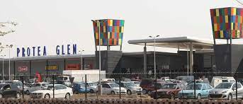 That's poor management, you can't seat for long there with your family. Protea Glen Mall Soweto