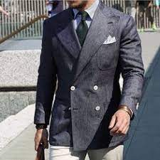 Boutonnage croisé par 4 boutons, doublure noire, trois très jolie sur un pantalon bleu marine ou noir. 8 Idees De Veste Croisee Veste Veste Croisee Homme Mode Homme