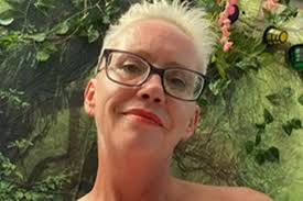 Single mum says she can't get a date because 'she's