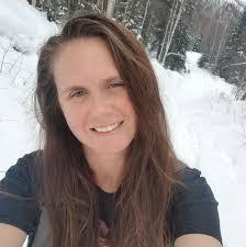 Hillary Watts's Instagram, Twitter & Facebook