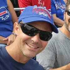 Cedric Murray's Instagram, Twitter & Facebook