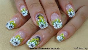 Este tipo de diseño de uñas,se combina muy bien y se puede utilizar en diferentes momentos, en el día a día o incluso en eventos. Https Xn Imagenesdeuasdecoradas Uec Com Unas Decoradas Con Preciosas Flores 2 Html