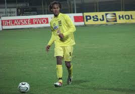 Gebre selassie was born in 1986 in třebíč in former czechoslovakia.his father, chamola, is ethiopian and arrived in the country as a doctor during the communist period.his mother, jana, is czech and a schoolteacher. Fc Vysocina Jihlava Gebre Selassie Dosahl Jsem Met O Nichz Jsem Ani Nesnil