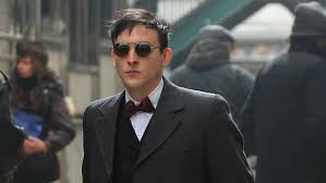 Gotham” Gives First Look at Selina Kyle, Oswald Cobblepot & the Waynes