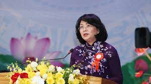 She was the acting president of vietnam after the death of trần đại quang from 21 september 2018 to 23 october 2018. Miá»…n Nhiá»‡m Pho Chá»§ Tá»‹ch NÆ°á»›c Ä'áº·ng Thá»‹ Ngá»c Thá»‹nh