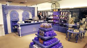 Interieur De La Patisserie Masmoudi Au Printemps Haussmann Paris Vanity Mirror Mirror Home Decor